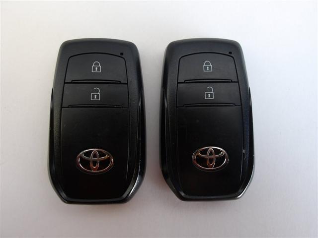 ヤリス ハイブリッドＺ　サポカーＳ　クルーズコントロール　ブラインドスポットモニター　パノラミックビューモニター　ドライブレコーダー　ＥＴＣ　電源コンセント　両席シートヒーター　メディアプレイヤー接続　ＤＶＤＣＤ再生（36枚目）