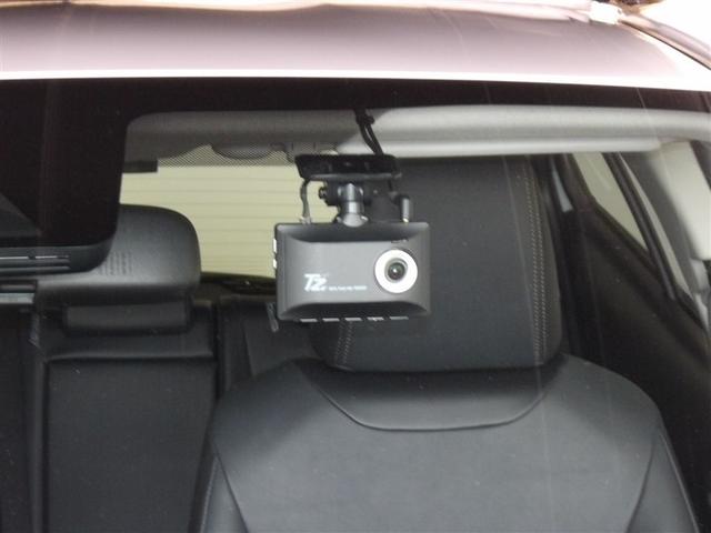 �O��J�����̃h���C�u���R�[�_�[�t���ł��B���A���ȉf���Ɖ����̋L�^���������̎��̃g���u������Ȃǂɖ𗧂��܂��B