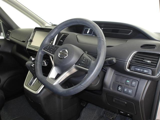 セレナ ハイウェイスター プロパイロットエディション 4WD フルセグ メモリーナビ DVD再生 ミュージックプレイヤー接続可 後席モニター バックカメラ 衝突被害軽減システム ETC ドラレコ 両側電動スライド LEDヘッドランプ ウオークスルー(23枚目)