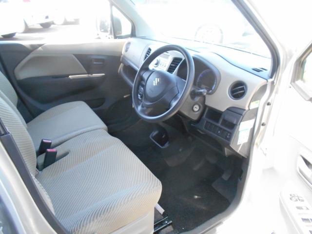 ワゴンＲ ＦＸ　禁煙車　アイドリングストップ　ＣＤ再生　キーレスエントリー　ベンチシート　フルフラットシート　衝突安全ボディ　ＡＢＳ　エアコン　運転席・助手席エアバック（9枚目）