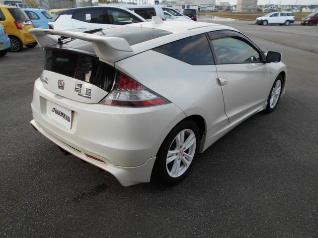 ＣＲ－Ｚ α　キーレスエントリー　スマートキー　盗難防止システム　衝突安全ボディ　アイドリングストップ　ＣＤ　ＤＶＤ　ＡＢＳ　ＥＳＣ　ＨＩＤ（5枚目）