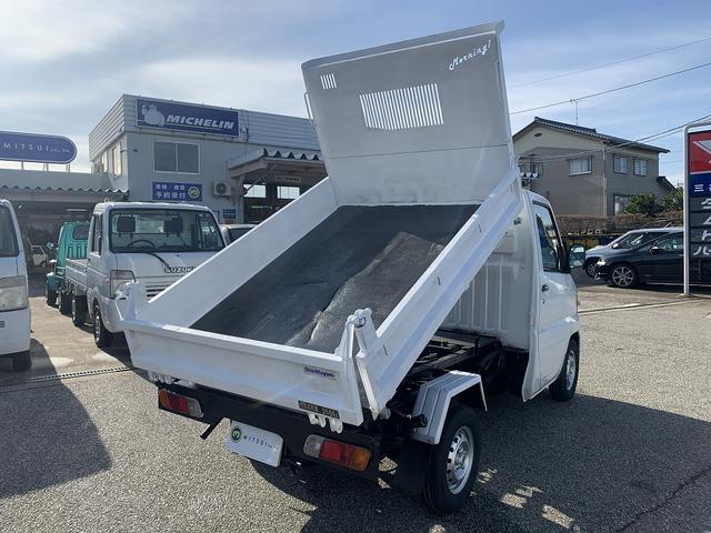 ダンプ 4WD エアコン パワステ 5MT 新品タイヤ(8枚目)