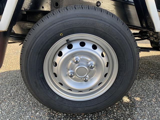 ダンプ 4WD エアコン パワステ 5MT 新品タイヤ(12枚目)