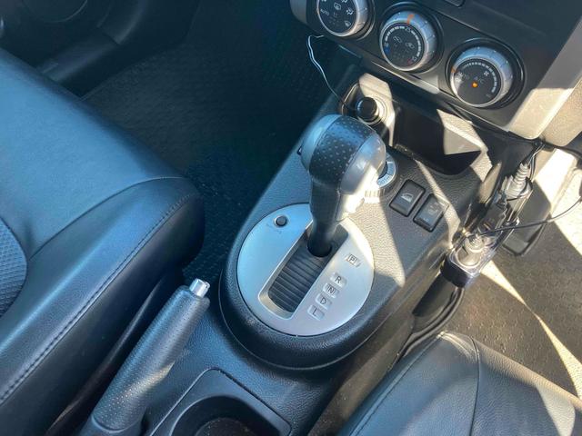エクストレイル ２０Ｘ　４ＷＤ　バックカメラ　ナビ　ＴＶ　オートライト　アルミホイール　スマートキー　シートヒーター　ＣＶＴ　盗難防止システム　衝突安全ボディ　ＡＢＳ　エアコン　パワーステアリング　パワーウィンドウ（20枚目）