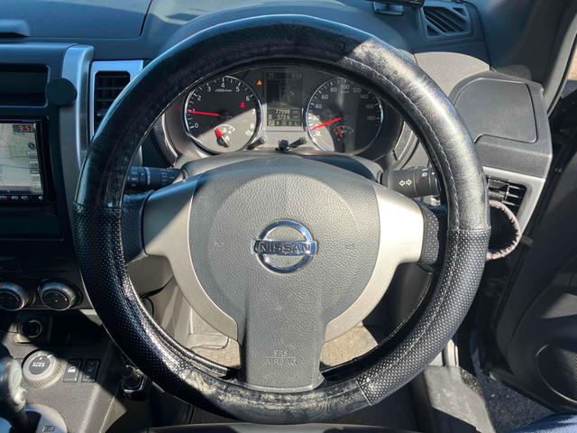 エクストレイル ２０Ｘ　４ＷＤ　バックカメラ　ナビ　ＴＶ　オートライト　アルミホイール　スマートキー　シートヒーター　ＣＶＴ　盗難防止システム　衝突安全ボディ　ＡＢＳ　エアコン　パワーステアリング　パワーウィンドウ（29枚目）