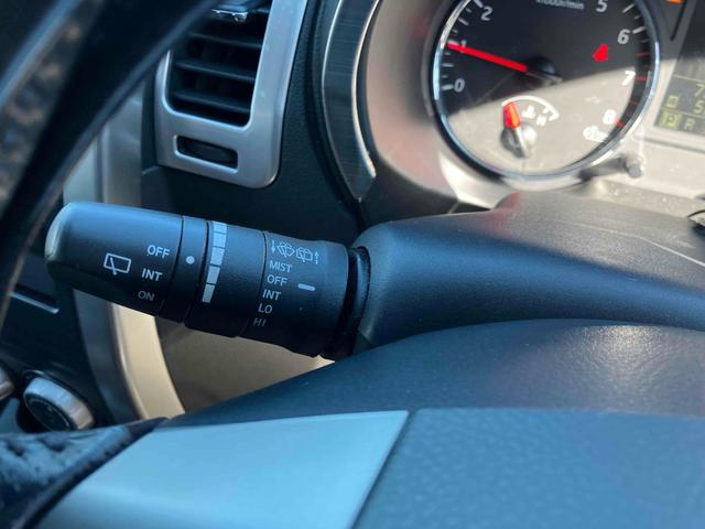 エクストレイル ２０Ｘ　４ＷＤ　バックカメラ　ナビ　ＴＶ　オートライト　アルミホイール　スマートキー　シートヒーター　ＣＶＴ　盗難防止システム　衝突安全ボディ　ＡＢＳ　エアコン　パワーステアリング　パワーウィンドウ（30枚目）