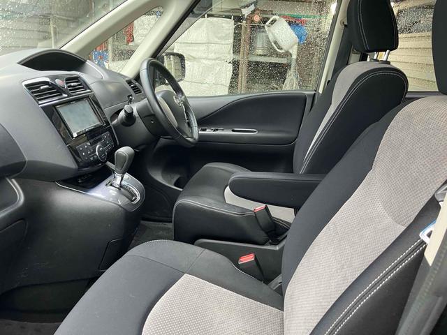 セレナ ２０Ｘ　Ｓ－ハイブリッドアドバンスドセーフティパック　ドライブレコーダー　ＥＴＣ　全周囲カメラ　ナビ　ＴＶ　クリアランスソナー　オートクルーズコントロール　レーンアシスト　衝突被害軽減システム　両側電動スライドドア　オートライト　スマートキー（18枚目）