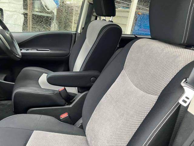 セレナ ２０Ｘ　Ｓ－ハイブリッドアドバンスドセーフティパック　ドライブレコーダー　ＥＴＣ　全周囲カメラ　ナビ　ＴＶ　クリアランスソナー　オートクルーズコントロール　レーンアシスト　衝突被害軽減システム　両側電動スライドドア　オートライト　スマートキー（19枚目）