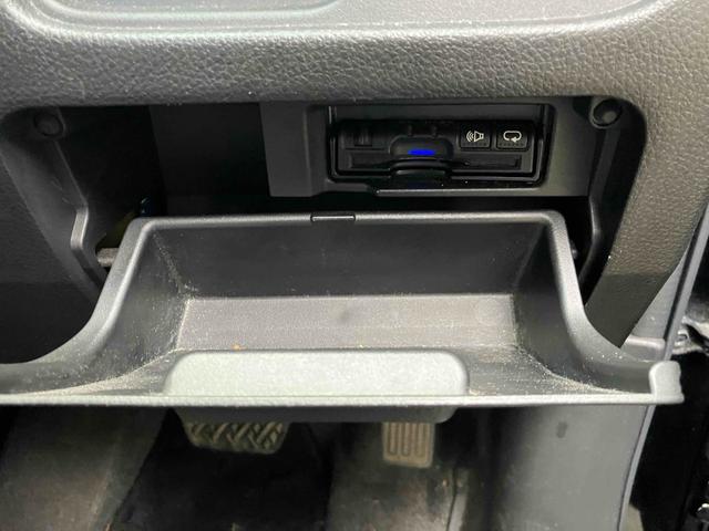 セレナ ２０Ｘ　Ｓ－ハイブリッドアドバンスドセーフティパック　ドライブレコーダー　ＥＴＣ　全周囲カメラ　ナビ　ＴＶ　クリアランスソナー　オートクルーズコントロール　レーンアシスト　衝突被害軽減システム　両側電動スライドドア　オートライト　スマートキー（42枚目）