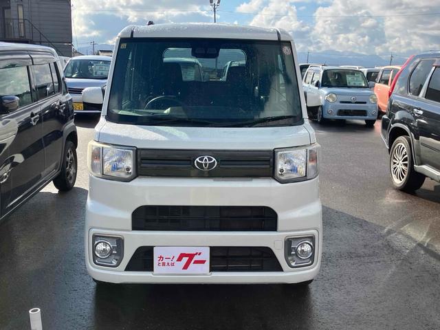 ピクシスメガ Ｌ　ＳＡＩＩＩ　４ＷＤ　両側電動スライドドア　クリアランスソナー　衝突被害軽減システム　オートマチックハイビーム　オートライト　スマートキー　アイドリングストップ　電動格納ミラー　シートヒーター　ベンチシート　ＣＶＴ（3枚目）