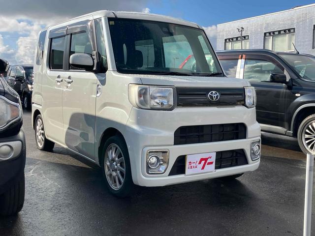 ピクシスメガ Ｌ　ＳＡＩＩＩ　４ＷＤ　両側電動スライドドア　クリアランスソナー　衝突被害軽減システム　オートマチックハイビーム　オートライト　スマートキー　アイドリングストップ　電動格納ミラー　シートヒーター　ベンチシート　ＣＶＴ（6枚目）