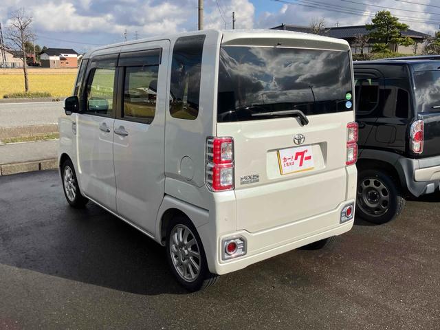 ピクシスメガ Ｌ　ＳＡＩＩＩ　４ＷＤ　両側電動スライドドア　クリアランスソナー　衝突被害軽減システム　オートマチックハイビーム　オートライト　スマートキー　アイドリングストップ　電動格納ミラー　シートヒーター　ベンチシート　ＣＶＴ（10枚目）