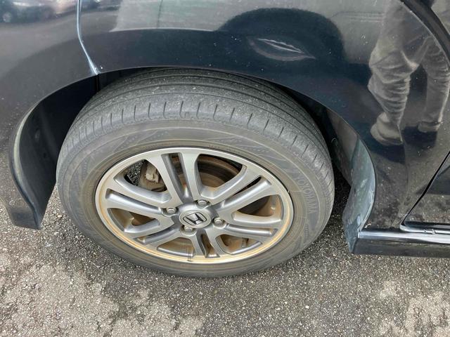 Ｎ－ＢＯＸカスタム Ｇ・Ｌパッケージ　両側スライド・片側電動　オートライト　ＨＩＤ　スマートキー　アイドリングストップ　電動格納ミラー　ベンチシート　ＣＶＴ　盗難防止システム　ＡＢＳ　ＥＳＣ　ＣＤ　ＤＶＤ再生　ミュージックプレイヤー接続可（35枚目）