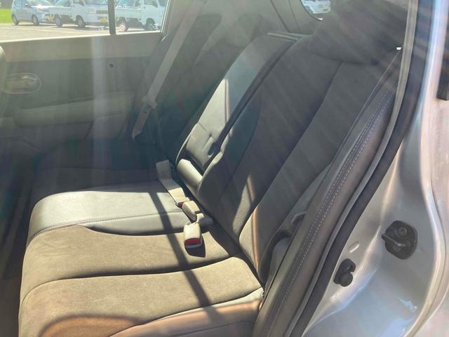 ティーダ 15M FOUR モダンコレクション 4WD ナビ TV アルミホイール オートライト スマートキー 電動格納ミラー AT 衝突安全ボディ ABS CD エアコン パワーステアリング パワーウィンドウ(11枚目)