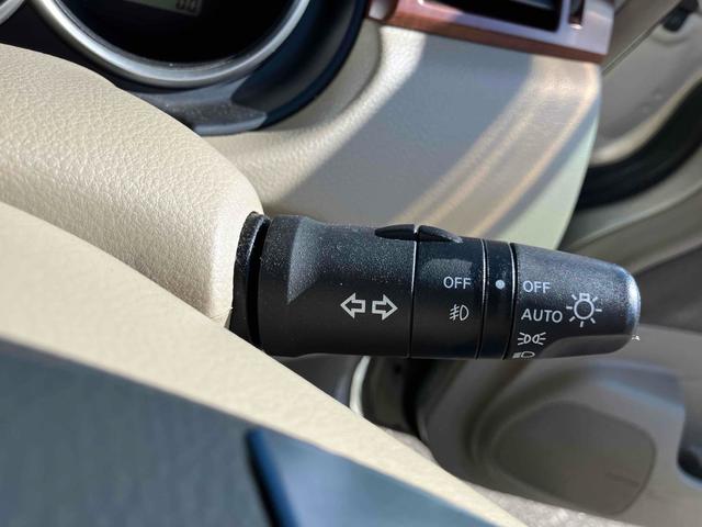 ティーダ 15M FOUR モダンコレクション 4WD ナビ TV アルミホイール オートライト スマートキー 電動格納ミラー AT 衝突安全ボディ ABS CD エアコン パワーステアリング パワーウィンドウ(29枚目)