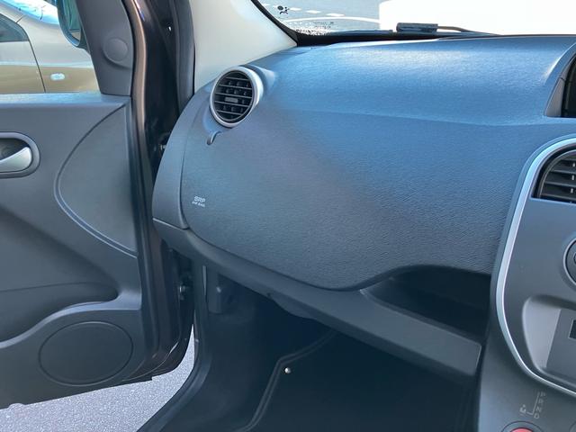 カングー ゼン　メモリーナビ　フルセグ　Ｂｌｕｅｔｏｏｔｈ対応　バックカメラ　前後ドライブレコーダー　ＥＴＣ　ＬＥＤヘッドライト　キーレスエントリー　運転席・助手席・サイドエアバック　ＡＢＳ　横滑り防止　盗難防止（30枚目）