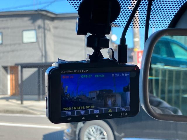 カングー ゼン　メモリーナビ　フルセグ　Ｂｌｕｅｔｏｏｔｈ対応　バックカメラ　前後ドライブレコーダー　ＥＴＣ　ＬＥＤヘッドライト　キーレスエントリー　運転席・助手席・サイドエアバック　ＡＢＳ　横滑り防止　盗難防止（35枚目）