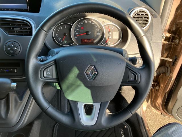 カングー ゼン　メモリーナビ　フルセグ　Ｂｌｕｅｔｏｏｔｈ対応　バックカメラ　前後ドライブレコーダー　ＥＴＣ　ＬＥＤヘッドライト　キーレスエントリー　運転席・助手席・サイドエアバック　ＡＢＳ　横滑り防止　盗難防止（36枚目）