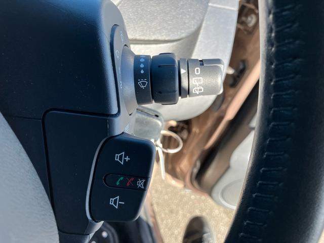 カングー ゼン　メモリーナビ　フルセグ　Ｂｌｕｅｔｏｏｔｈ対応　バックカメラ　前後ドライブレコーダー　ＥＴＣ　ＬＥＤヘッドライト　キーレスエントリー　運転席・助手席・サイドエアバック　ＡＢＳ　横滑り防止　盗難防止（40枚目）