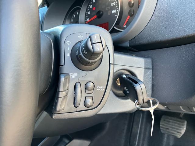 カングー ゼン　メモリーナビ　フルセグ　Ｂｌｕｅｔｏｏｔｈ対応　バックカメラ　前後ドライブレコーダー　ＥＴＣ　ＬＥＤヘッドライト　キーレスエントリー　運転席・助手席・サイドエアバック　ＡＢＳ　横滑り防止　盗難防止（43枚目）