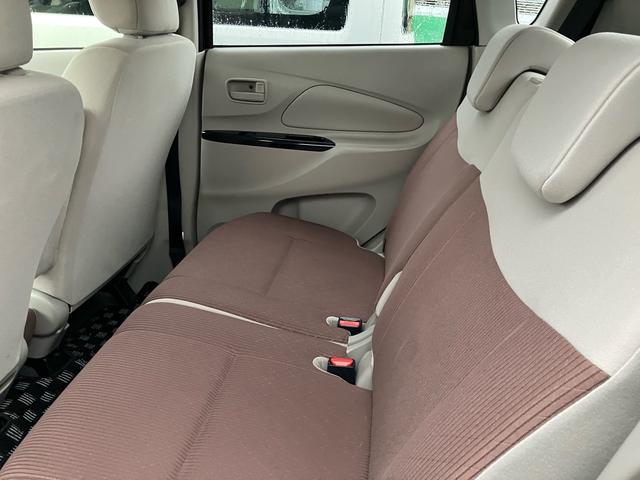 ｅＫワゴン Ｅ　メモリーナビ　フルセグ　Ｂｌｕｅｔｏｏｔｈ対応　ドライブレコーダー　ＥＴＣ　シートヒーター　キーレスエントリー　運転席・助手席エアバック　ＡＢＳ　横滑り防止装置（9枚目）