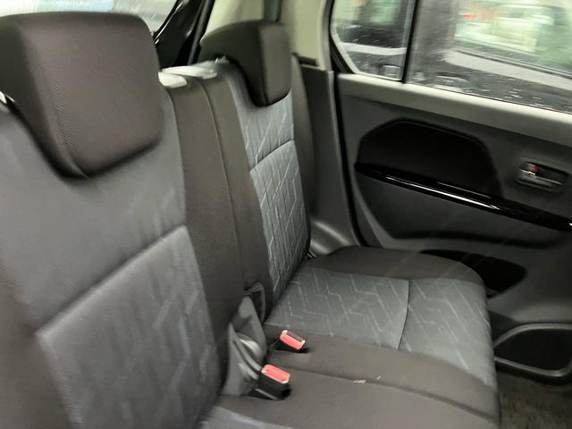 ワゴンＲスティングレー Ｘ　Ｓ－エネチャージ　レーダーブレーキサポート　スマートキー　ＨＩＤヘッドライト　シートヒーター　運転席・助手席エアバック　ＡＢＳ　横滑り防止装置　エアコン　パワステ　パワーウインドウ（13枚目）