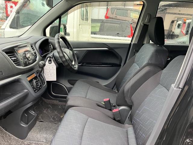 ワゴンＲスティングレー Ｘ　Ｓ－エネチャージ　レーダーブレーキサポート　スマートキー　ＨＩＤヘッドライト　シートヒーター　運転席・助手席エアバック　ＡＢＳ　横滑り防止装置　エアコン　パワステ　パワーウインドウ（15枚目）