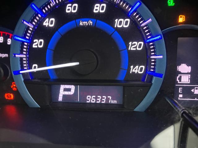 ワゴンＲスティングレー Ｘ　Ｓ－エネチャージ　レーダーブレーキサポート　スマートキー　ＨＩＤヘッドライト　シートヒーター　運転席・助手席エアバック　ＡＢＳ　横滑り防止装置　エアコン　パワステ　パワーウインドウ（30枚目）