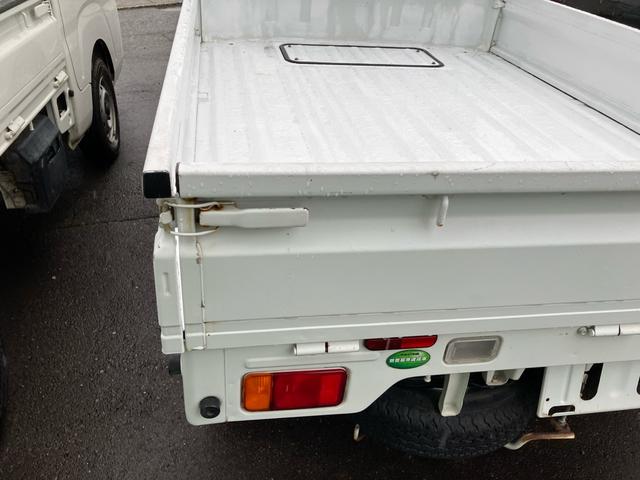 スクラムトラック ＫＣエアコン・パワステ　４ＷＤ　地デジＴＶ　ポータブルナビ　オートマ　運転席・助手席エアバック（7枚目）