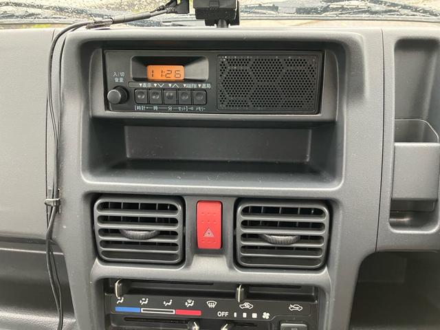 スクラムトラック ＫＣエアコン・パワステ　４ＷＤ　地デジＴＶ　ポータブルナビ　オートマ　運転席・助手席エアバック（20枚目）