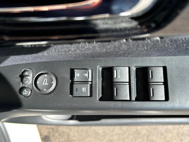 G・Lパッケージ 1オーナー 当社ユーザー買取車 フルセグナビ バックモニター ETC HIDライト フォグランプ 純正14AW 禁煙車 CD・DVD・Bluetooth対応 ベンチシート ステアリングスイッチ(33枚目)