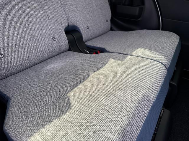 ムーヴキャンバス ストライプスＧ　届出済未使用車　スマートキー　衝突軽減ブレーキ　レーンキープアシスト　両側電動スライドドア　オートライト　オートエアコン　シートヒーター　ステアリングスイッチ　ＬＥＤライト　ＡＤＢ　フォグライト（18枚目）