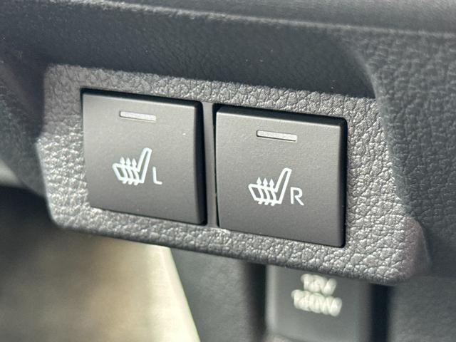 ムーヴキャンバス ストライプスＧ　届出済未使用車　スマートキー　衝突軽減ブレーキ　レーンキープアシスト　両側電動スライドドア　オートライト　オートエアコン　シートヒーター　ステアリングスイッチ　ＬＥＤライト　ＡＤＢ　フォグライト（29枚目）