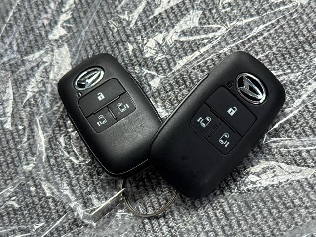 ムーヴキャンバス ストライプスＧ　届出済未使用車　スマートキー　衝突軽減ブレーキ　レーンキープアシスト　両側電動スライドドア　オートライト　オートエアコン　シートヒーター　ステアリングスイッチ　ＬＥＤライト　ＡＤＢ　フォグライト（46枚目）