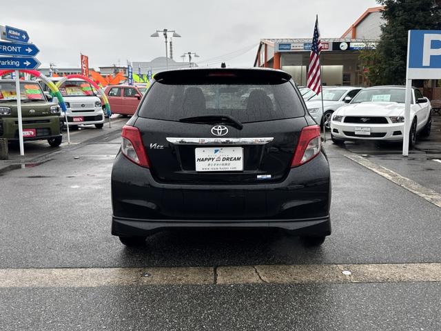 TOYOTA VITZ F SMILE EDITION