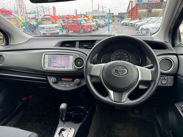 TOYOTA VITZ F SMILE EDITION