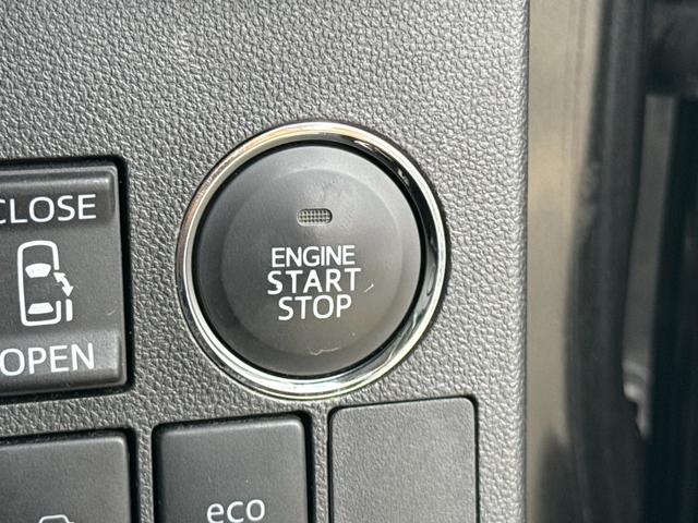 プッシュスタートです。スマートキーなので、カギの開け閉めやエンジンを掛けるのも楽になります。