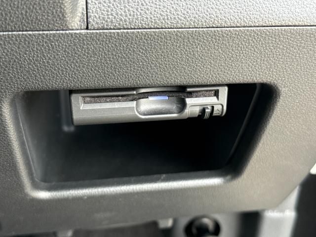 快適なドライブに必須なアイテムのETCが装備されています。別途、ETC2.0の取付も対応しております。