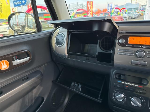 アルトラパン G 純正カーオーディオ スマートキー プッシュスタート アイドリングストップ CD再生可 マニュアルエアコン 盗難防止装置 ヘッドライトレベライザー(25枚目)