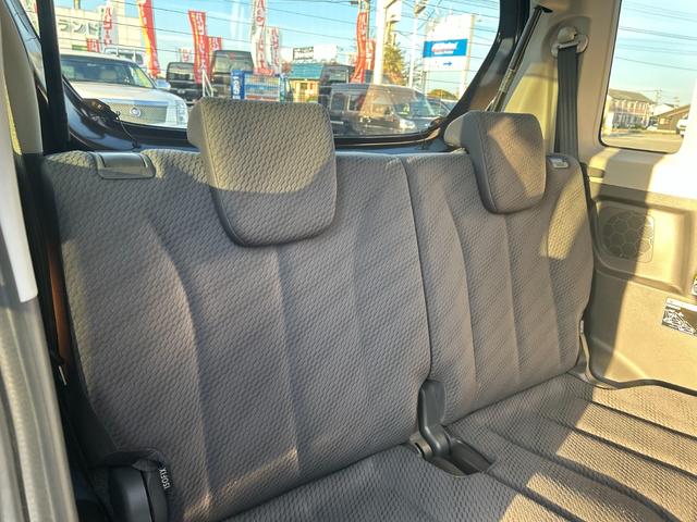 スペーシア Ｘリミテッド　フルセグメモリーナビ　バックカメラ　スマートキー　衝突軽減ブレーキ　両側電動スライドドア　オートライト　オートエアコン　シートヒーター　ステアリングスイッチ　Ｂｌｕｅｔｏｏｔｈオーディオ　純正ＡＷ（17枚目）