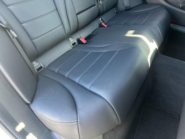 Cクラスステーションワゴン C180 ステーションワゴン ローレウスエディション レーダーセーフティpkg ベーシックpkg 純正フルセグナビ バックカメラ パドルシフト キーレスゴー BSM メモリ付パワーシート オートライト ACC 電動リヤゲート 純正AW リアフォグライト(16枚目)