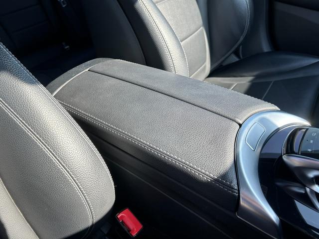 Cクラスステーションワゴン C180 ステーションワゴン ローレウスエディション レーダーセーフティpkg ベーシックpkg 純正フルセグナビ バックカメラ パドルシフト キーレスゴー BSM メモリ付パワーシート オートライト ACC 電動リヤゲート 純正AW リアフォグライト(34枚目)