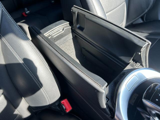 Cクラスステーションワゴン C180 ステーションワゴン ローレウスエディション レーダーセーフティpkg ベーシックpkg 純正フルセグナビ バックカメラ パドルシフト キーレスゴー BSM メモリ付パワーシート オートライト ACC 電動リヤゲート 純正AW リアフォグライト(35枚目)