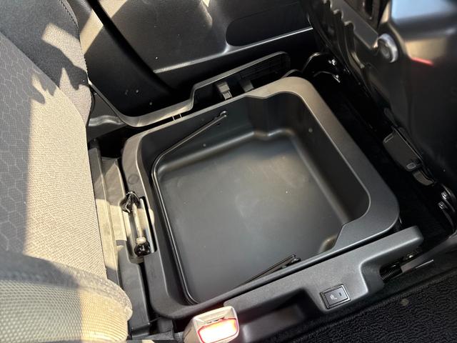 クロスビー ハイブリッドＭＺ　フルセグメモリーナビ　全方位カメラ　パドルシフト　スマートキー　衝突軽減ブレーキ　オートライト　オートエアコン　クルーズコントロール　ステアリングスイッチ　フォグライト　純正ＡＷ　ドラレコ　ＥＴＣ（20枚目）