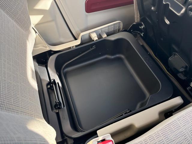 スペーシア ハイブリッドX 1オーナー フラット7認定中古車 フルセグメモリーナビ バックカメラ スマートキー 衝突軽減ブレーキ 両側電動スライドドア オートライト オートエアコン シートヒーター ドラレコ前後 ルーフラッピング(17枚目)