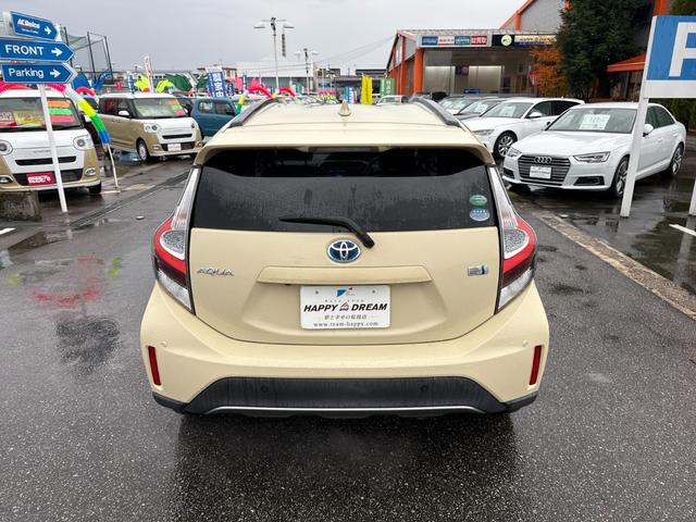 アクア クロスオーバー 純正フルセグSDナビ 全方位カメラ スマートキー 衝突軽減ブレーキ レーンキープアシスト オートエアコン シートヒーター ハーフレザーシート ステアリングスイッチ 純正AW ドラレコ前後 ETC(10枚目)