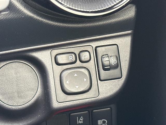 アクア クロスオーバー 純正フルセグSDナビ 全方位カメラ スマートキー 衝突軽減ブレーキ レーンキープアシスト オートエアコン シートヒーター ハーフレザーシート ステアリングスイッチ 純正AW ドラレコ前後 ETC(39枚目)