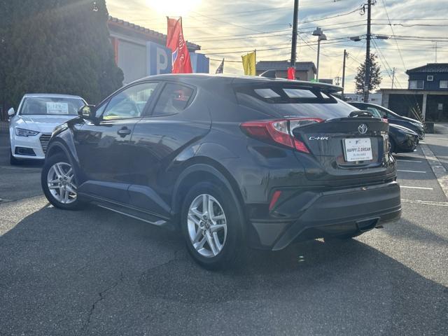 C-HR S 純正メモリーナビ 全方位カメラ トヨタセーフティーセンス オートライト オートエアコン ヒーテッドミラー オートハイビーム ACC ステアリングスイッチ フォグライト 純正17インチAW ETC2.0(11枚目)