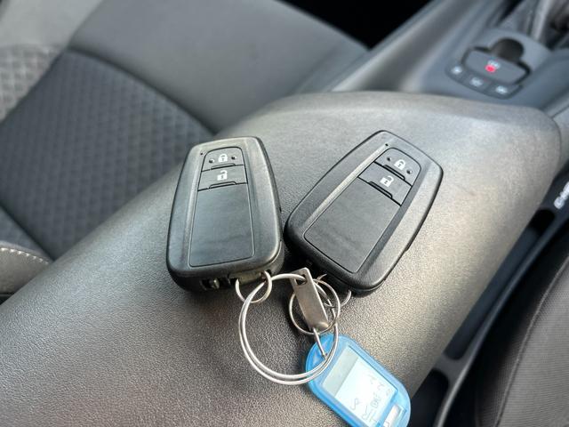 C-HR S 純正メモリーナビ 全方位カメラ トヨタセーフティーセンス オートライト オートエアコン ヒーテッドミラー オートハイビーム ACC ステアリングスイッチ フォグライト 純正17インチAW ETC2.0(40枚目)