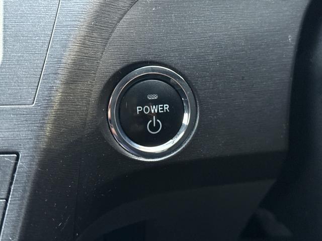 プリウス Ｓ　純正ワンセグＳＤナビ　スマートキー　プッシュスタート　アイドリングストップ　オートライト　オートエアコン　ステアリングスイッチ　フロントフォグライト　ＥＴＣ　ＡＵＸ接続可　全塗装済（元色シルバー）（24枚目）